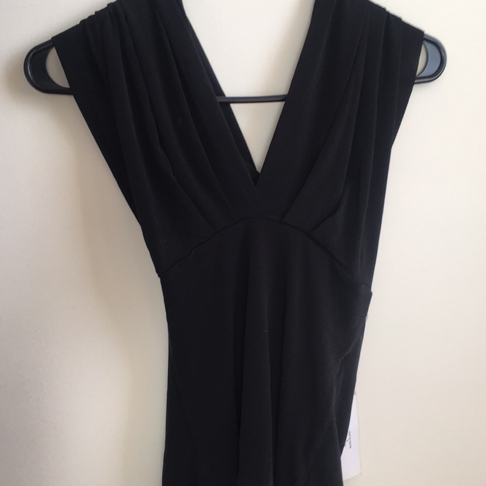 Von Vonni Transformer Wrap Top Black, Size S NWT